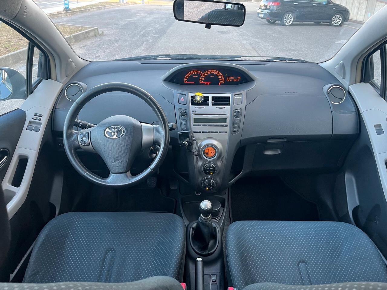 Toyota Yaris 1.0 VVT-i 70cv