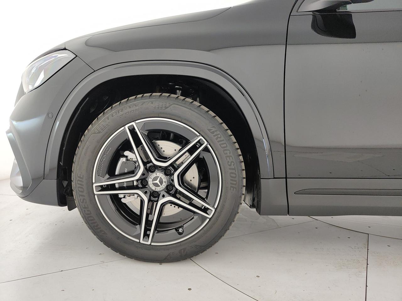 Mercedes-Benz GLA 200 d
