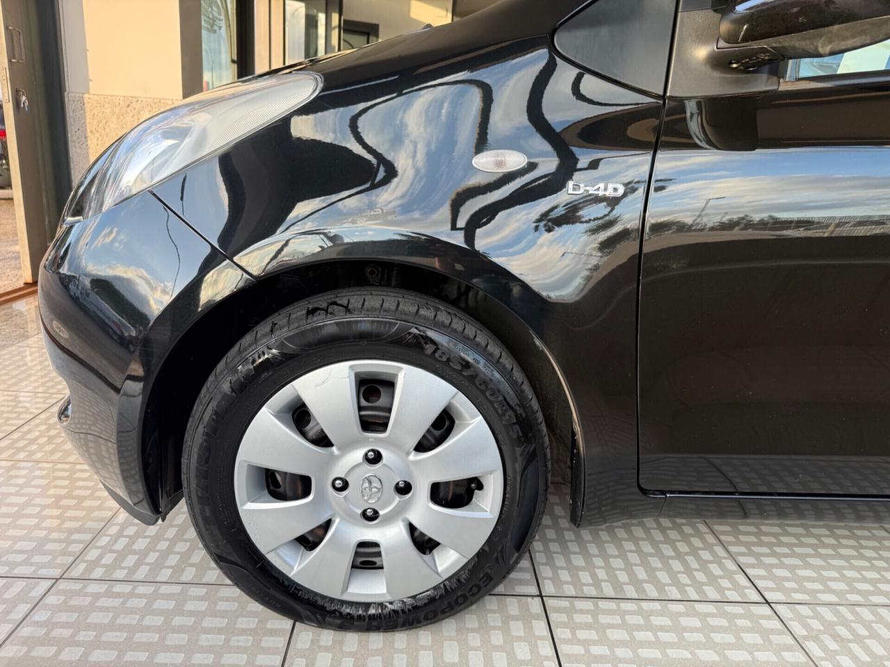 Toyota Yaris 1.4 D-4D 5 porte Sol