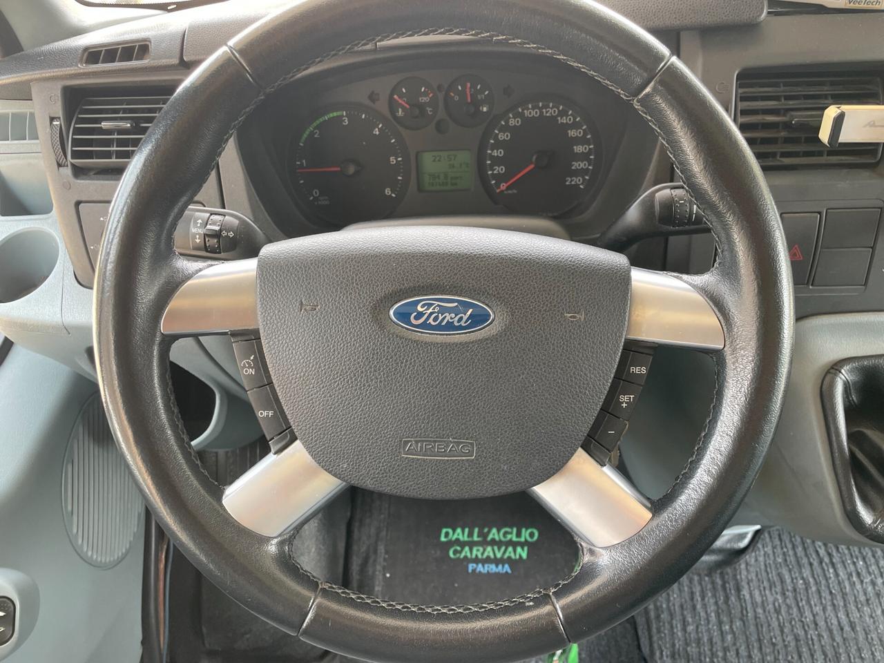 Ford Autocaravan mansardato Rimor Katamarano 5 - 6 posti letto