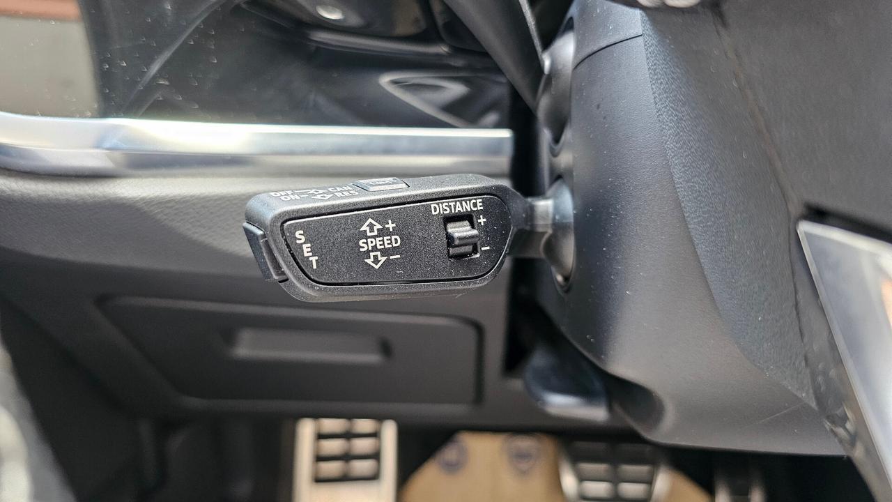Audi Q3 SPB 45 TFSIe 245CV S tronic line IDENTITY BLACK UNIPRO' IVA ESPOSTA TAGL UFF