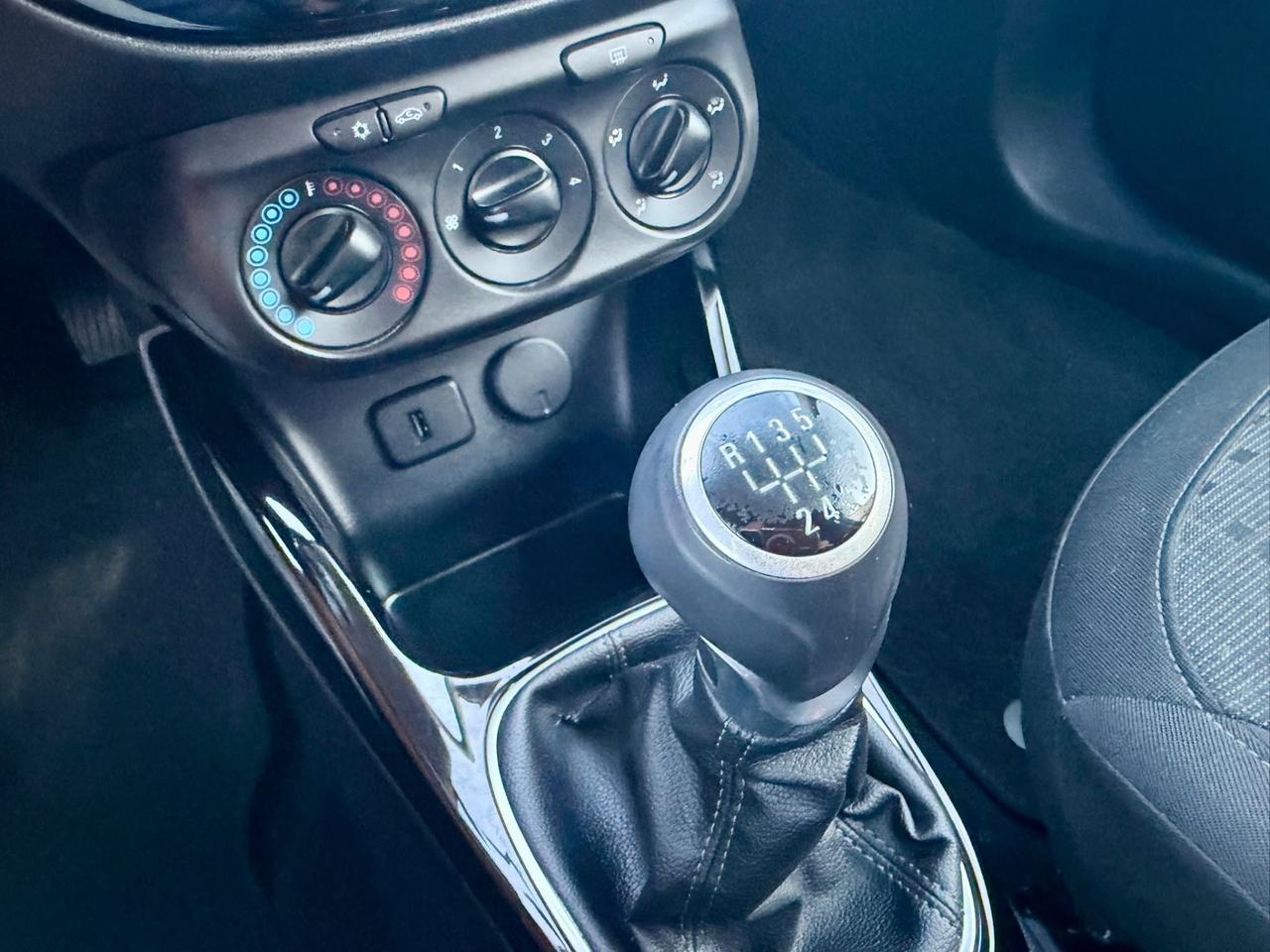 Opel Adam 1.2benz 2016 80.000km Euro6 per neopatentati