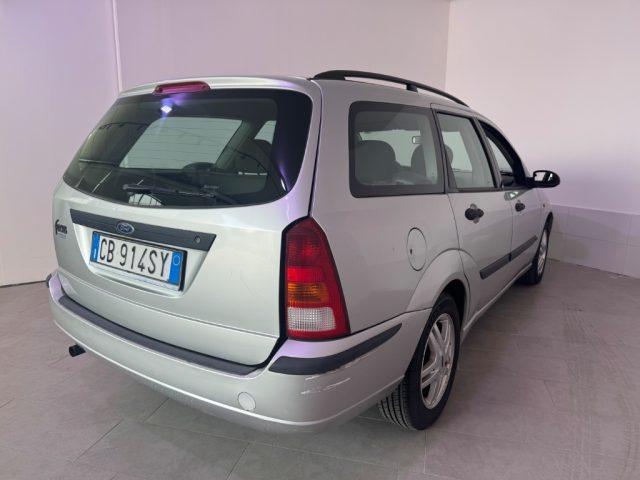 FORD Focus 1.6i 16V cat SW Ghia