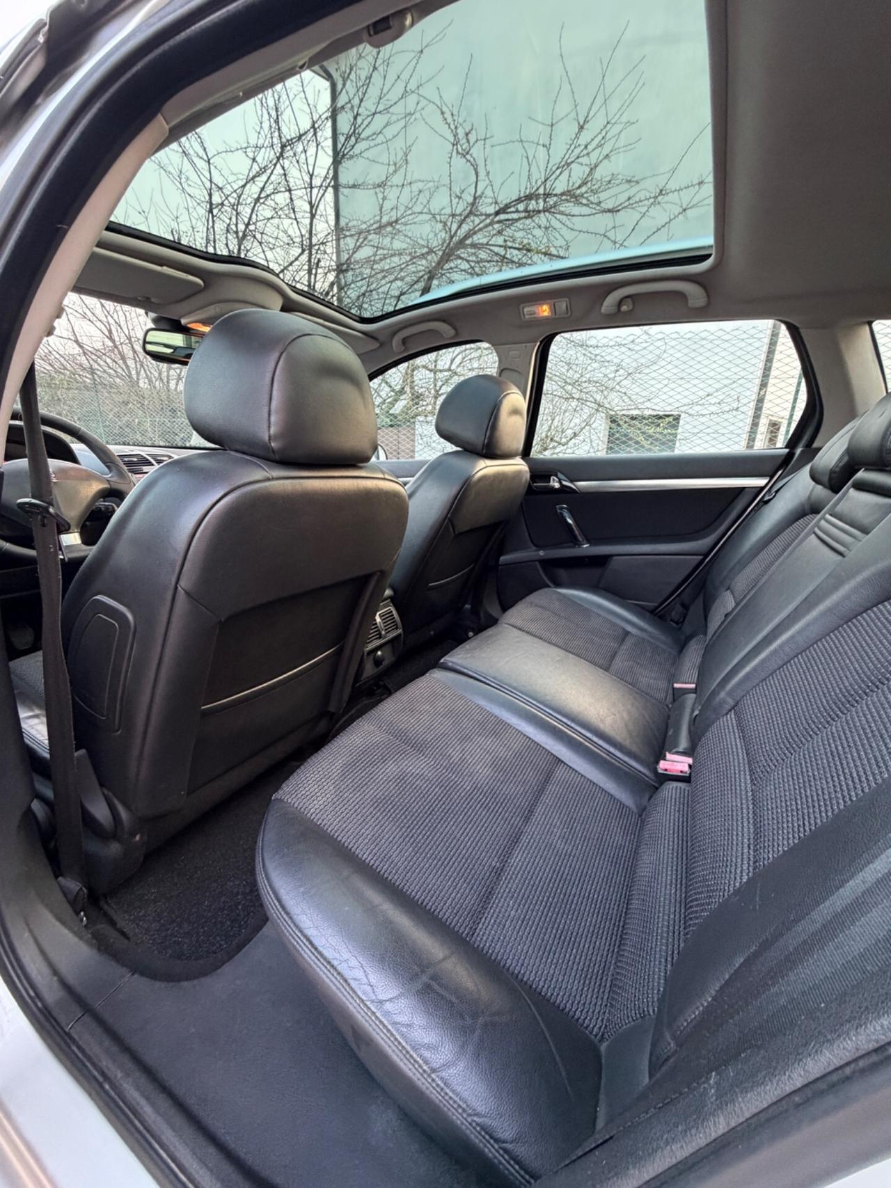 Peugeot 407 2.0 HDi aut. SW Ciel Business