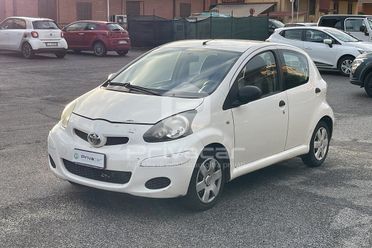 TOYOTA Aygo 1.0 12V VVT-i 5 porte Now Connect