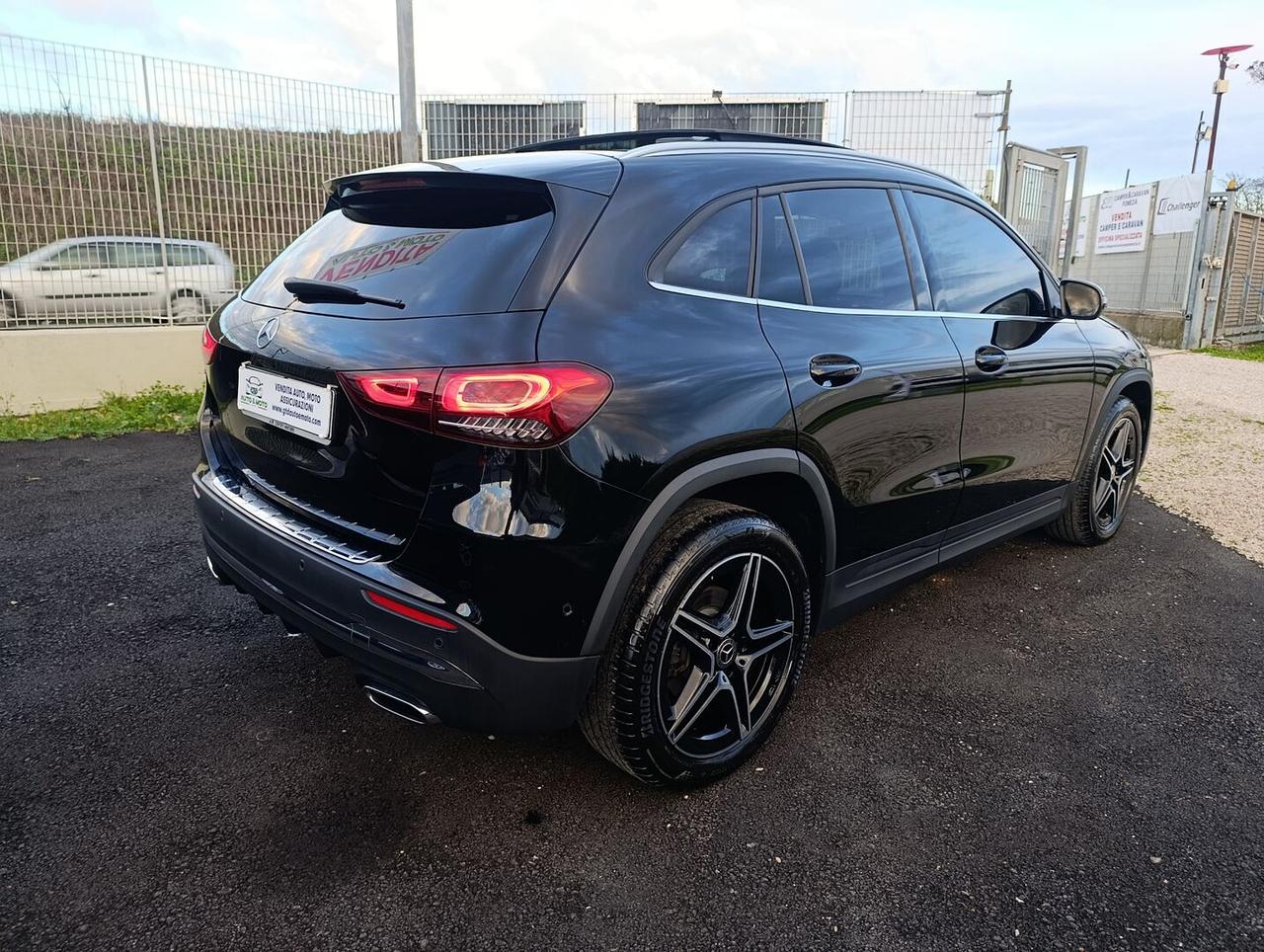 Mercedes Classe GLA 180 d Premium Tettuccio Apribile