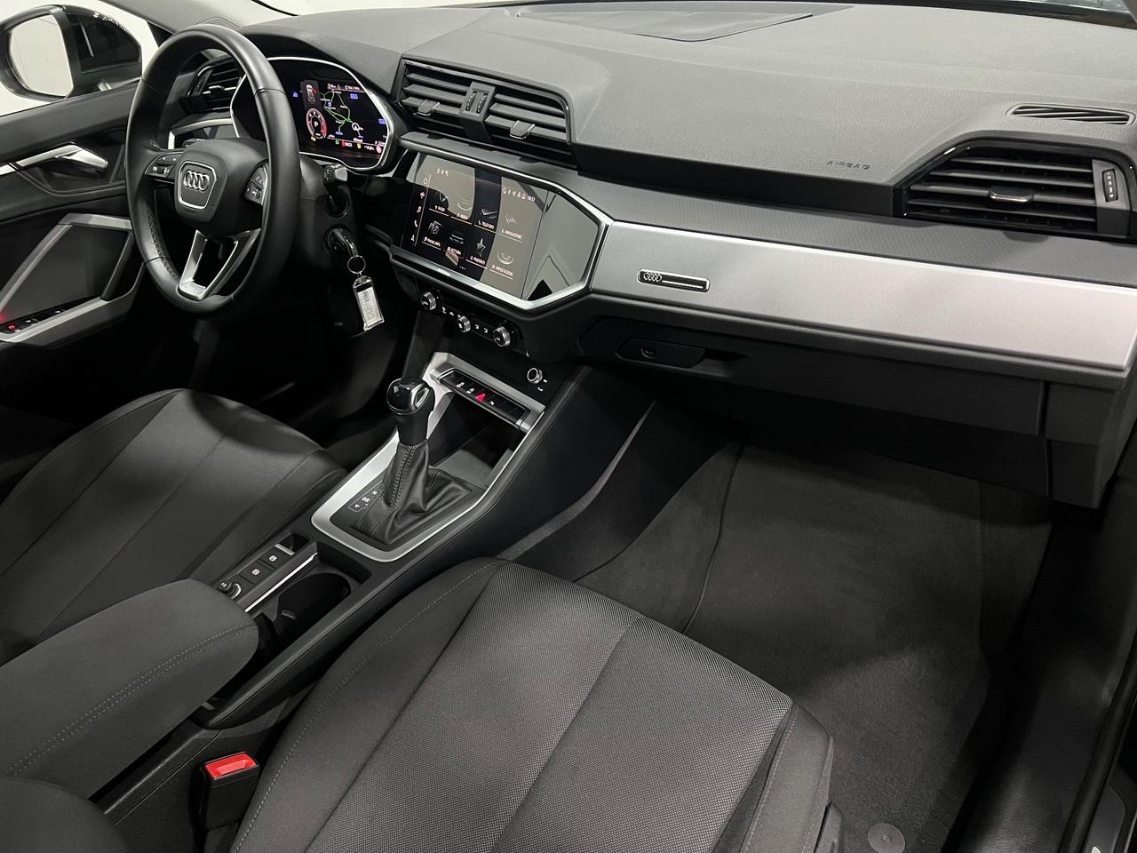 Audi Q3 35 TDI S tronic Business Advanced