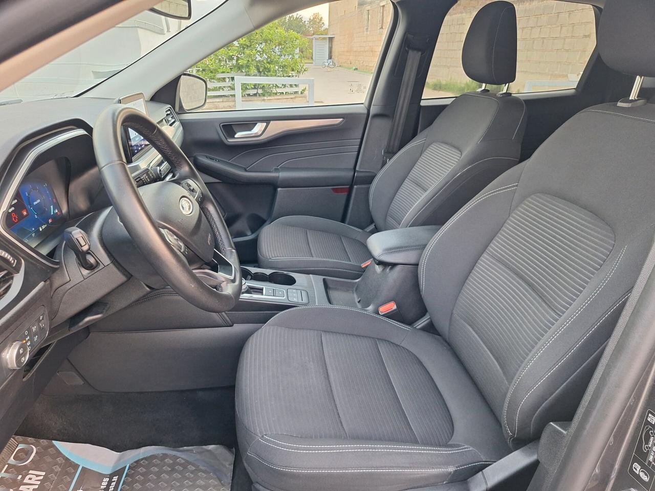 Ford Kuga TITANIUM 1.5 DIESEL 120cv AUTOMAT. NAV+RETROCAM. 2022