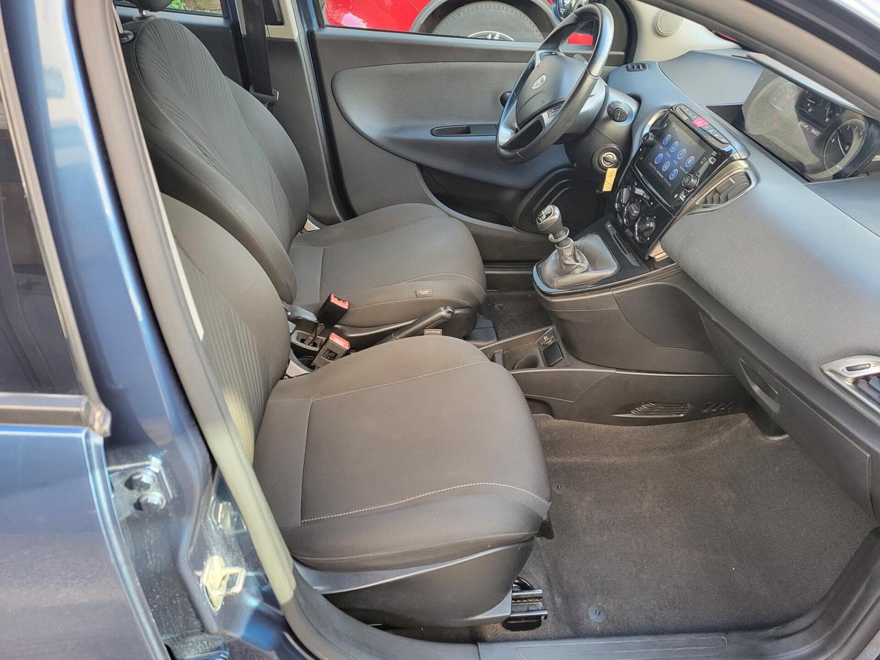 Lancia Ypsilon Hybrid Gold PREZZO REALE