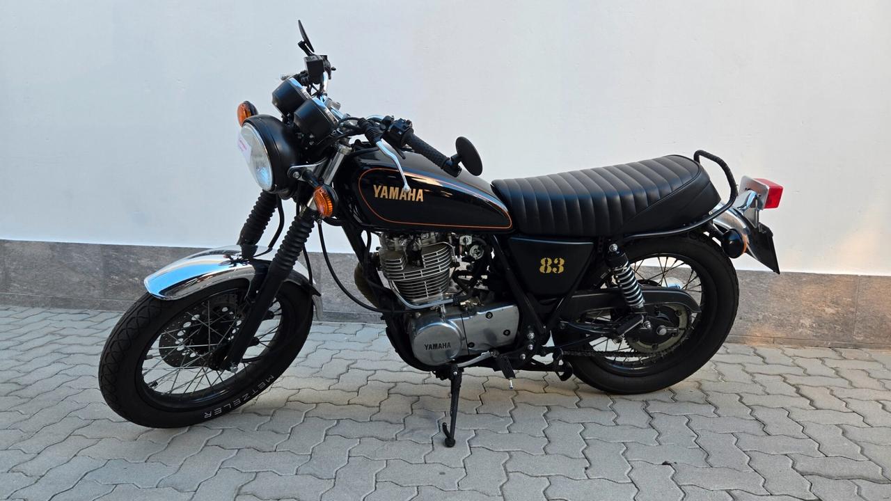 Yamaha SR 400 2017