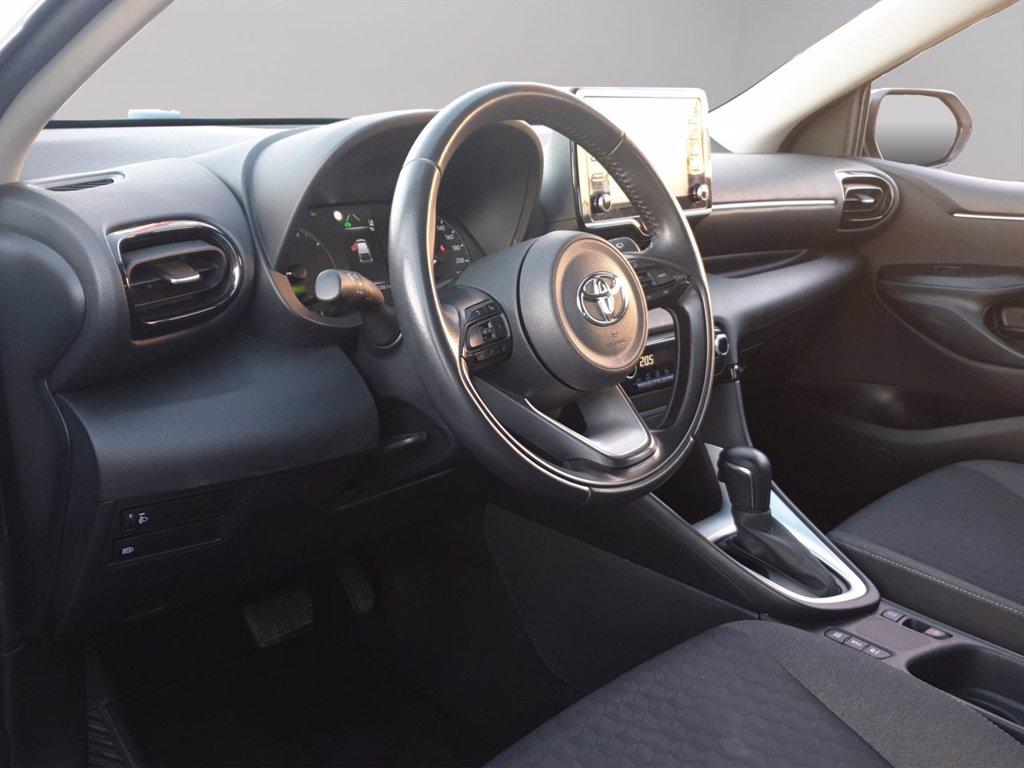 TOYOTA Yaris 1.5h active del 2023