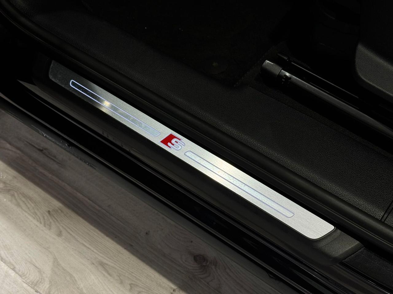 Audi Q3 SPB 35 TDI S tronic S-Line Identity Black