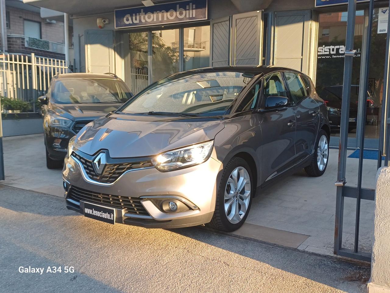 Renault Scenic Scénic dCi 8V 110 CV EDC Energy Sport Edition2