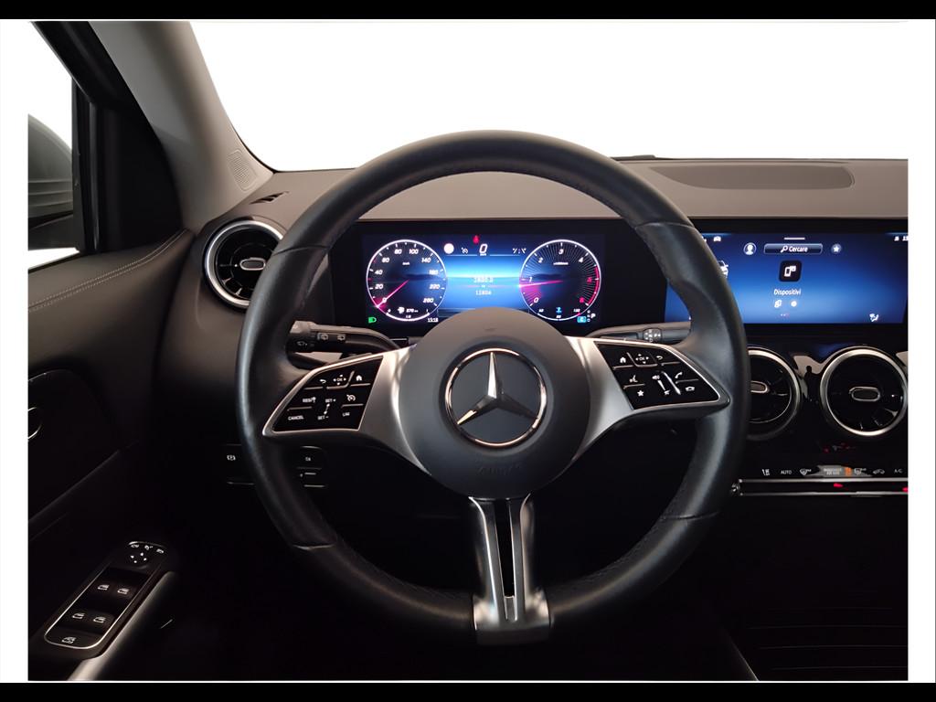 Mercedes-Benz GLA-H247 2023 - GLA 180 d Progressive Advanced auto