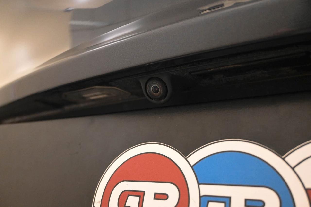 TESLA Model Y Model Y Long Range AWD