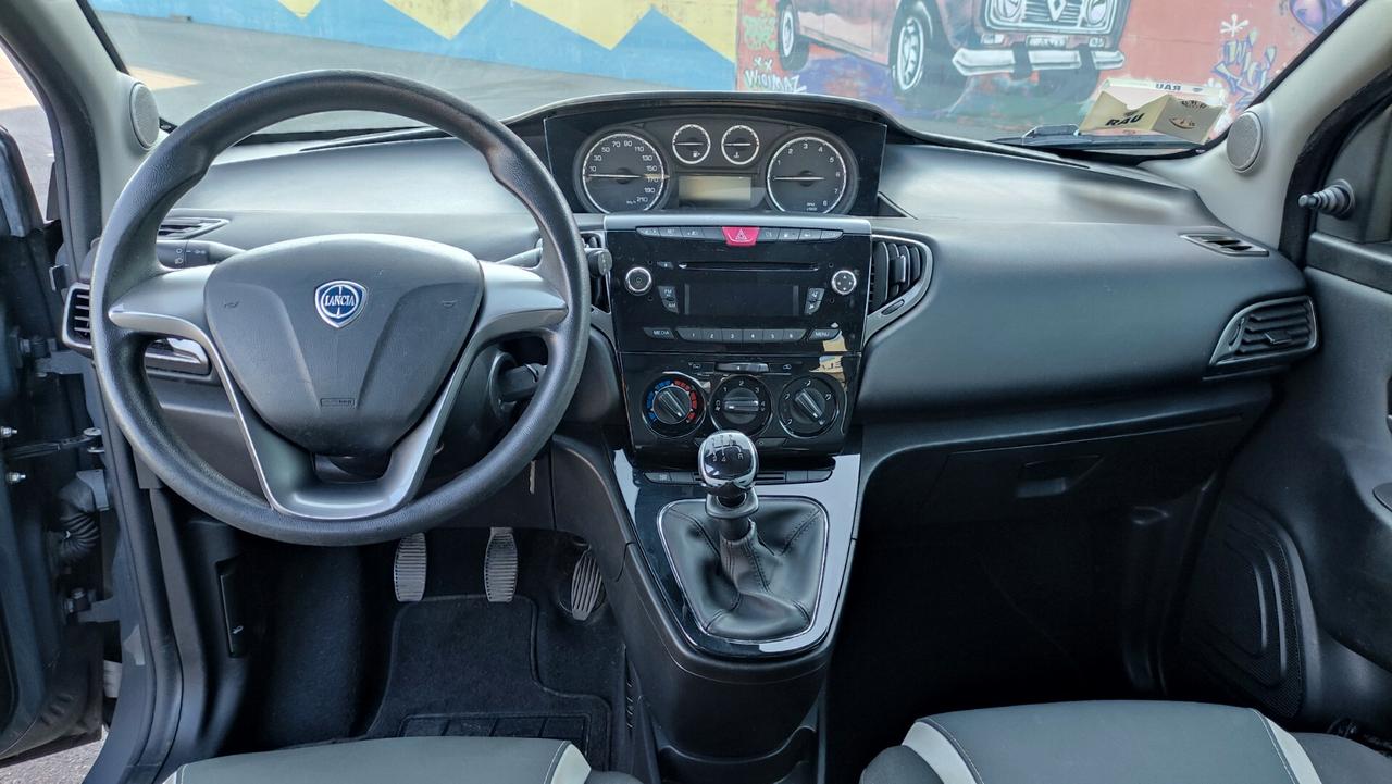 Lancia Ypsilon 1.2 69 CV 5 porte GPL Ecochic Gold NEOPATENTATI - 2015