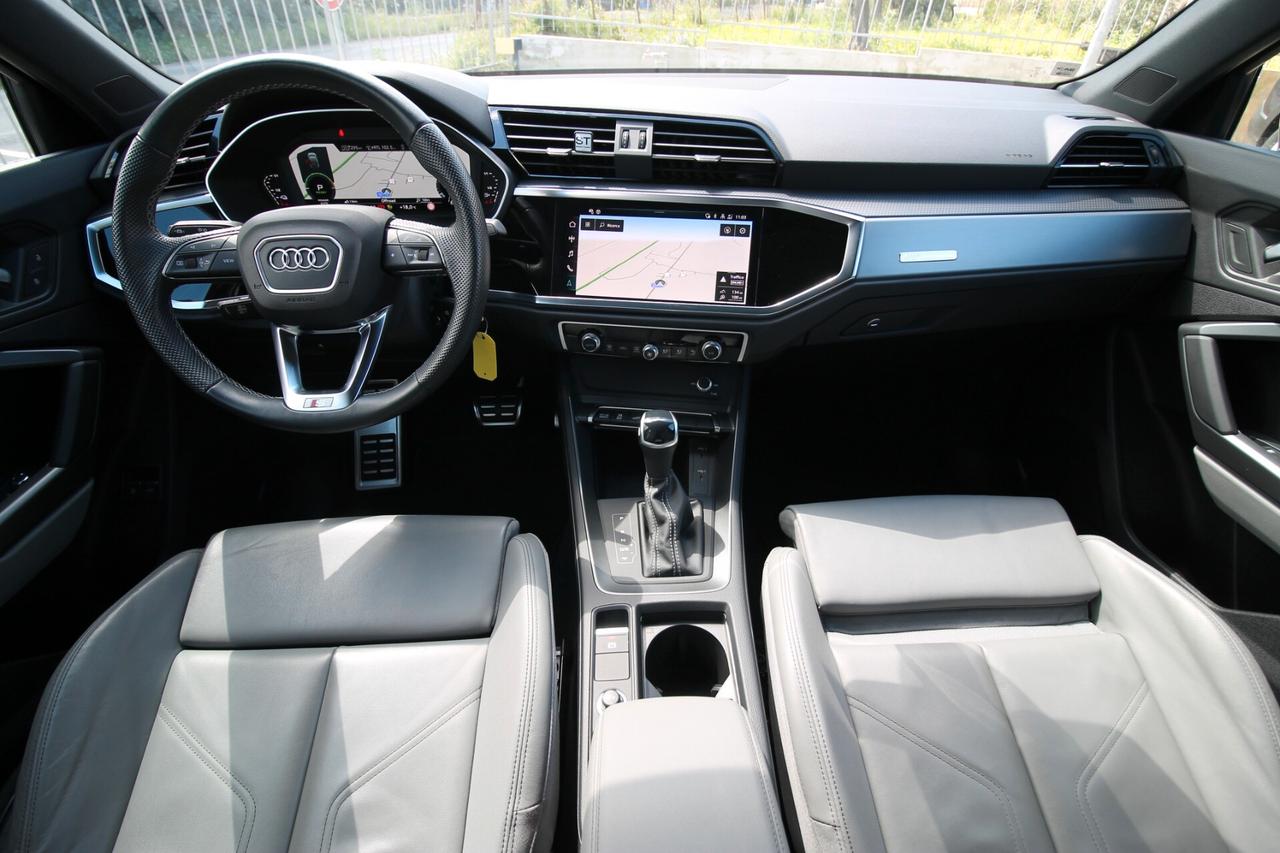 Audi Q3 SPB 45 TFSI e Identity Black|2024