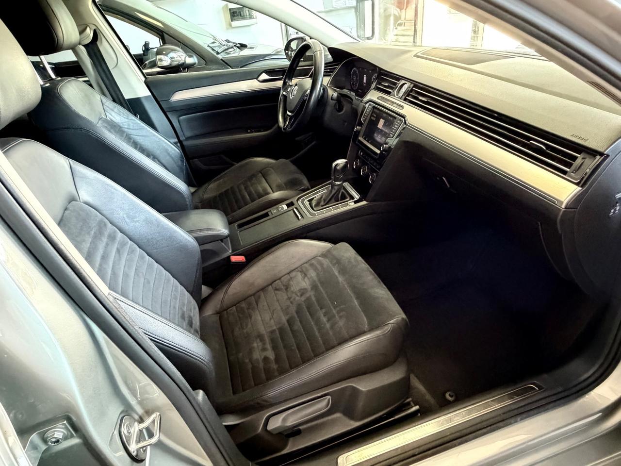 Volkswagen Passat 2.0 TDI DSG Executive 12 Mesi Garanzia