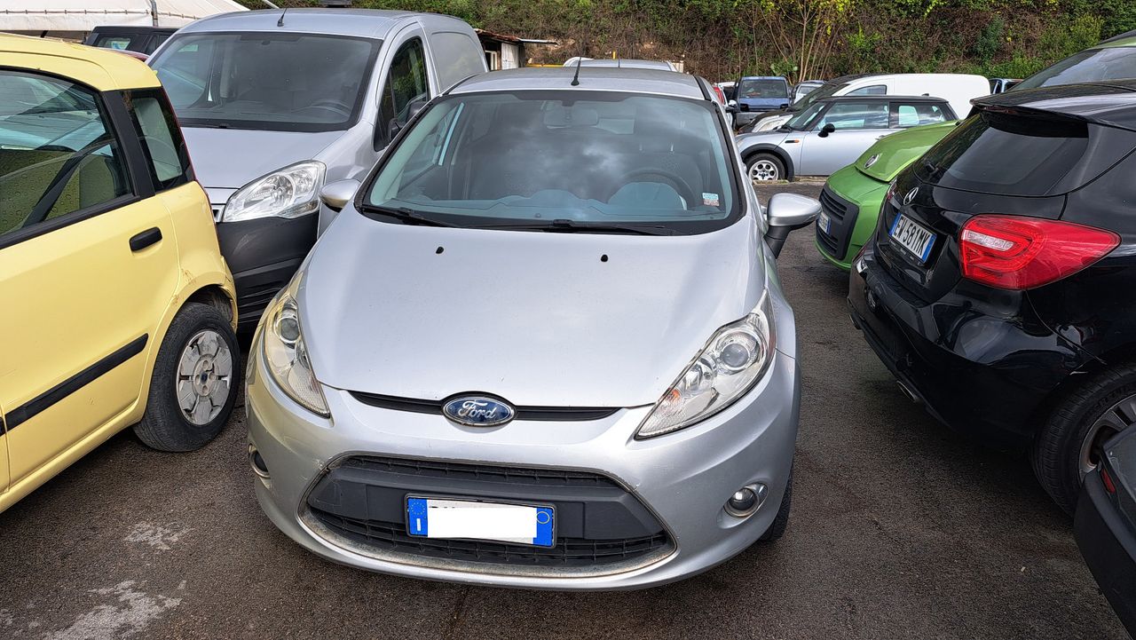 Ford Fiesta 1.4 5 porte Bz.- GPL Titanium