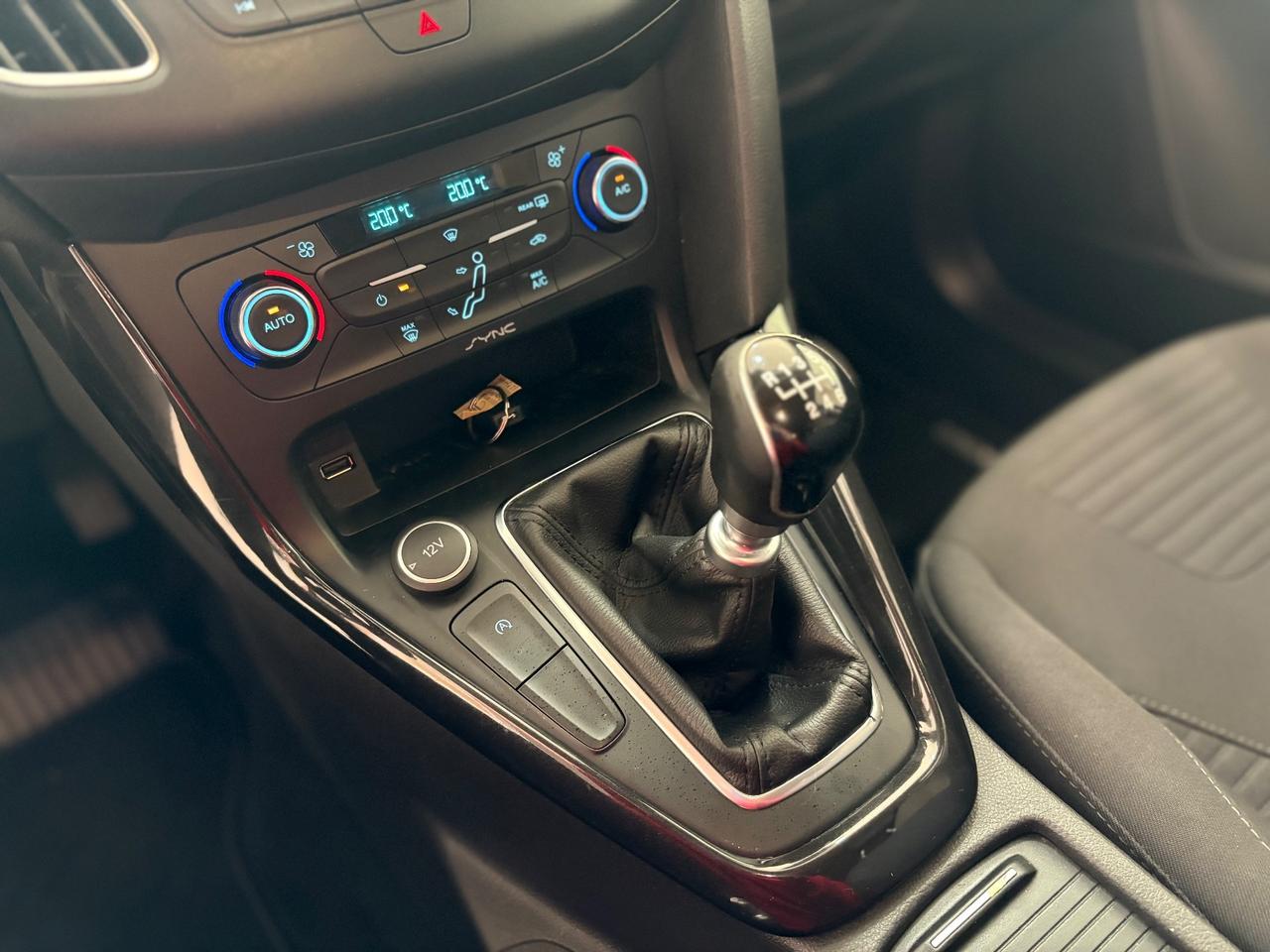 Ford Focus 1.5 TDCi 120 CV Titanium permute finanziamenti