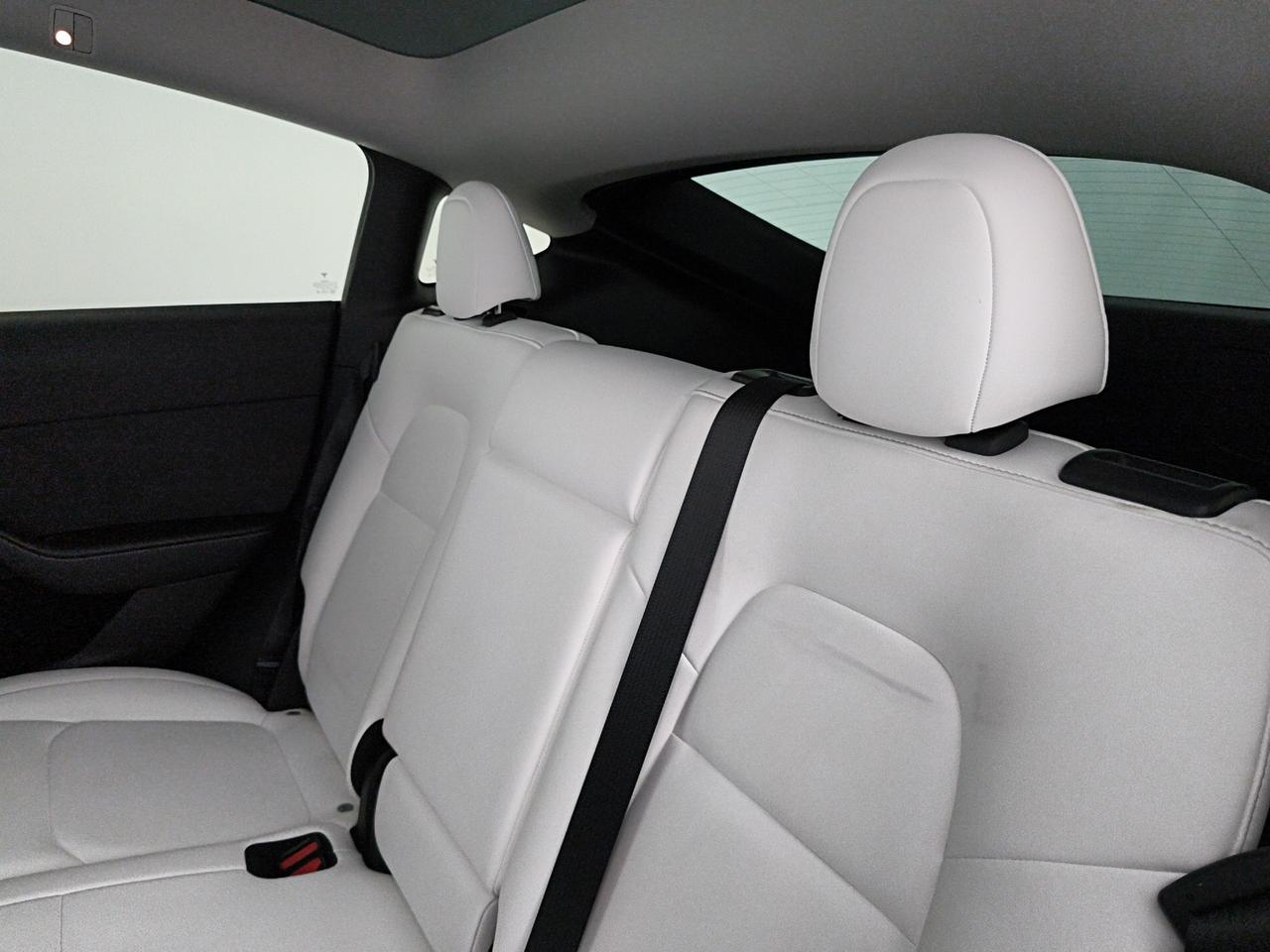 Tesla Model Y Long Range Dual Motor awd