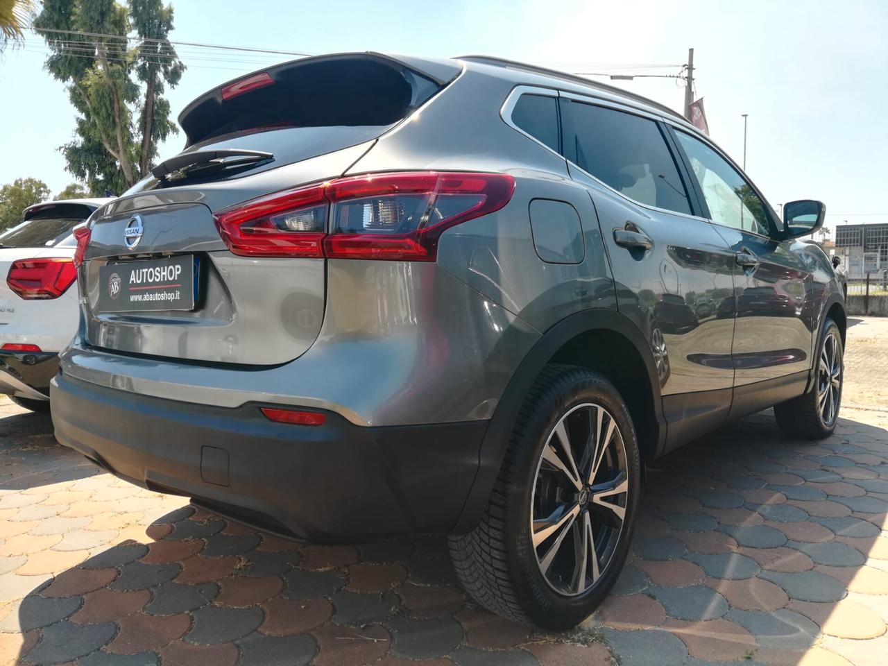 NISSAN - Qashqai - 1.6 dCi 2WD XTronic Tekna+ - FINANZIABILE - PERMUTE