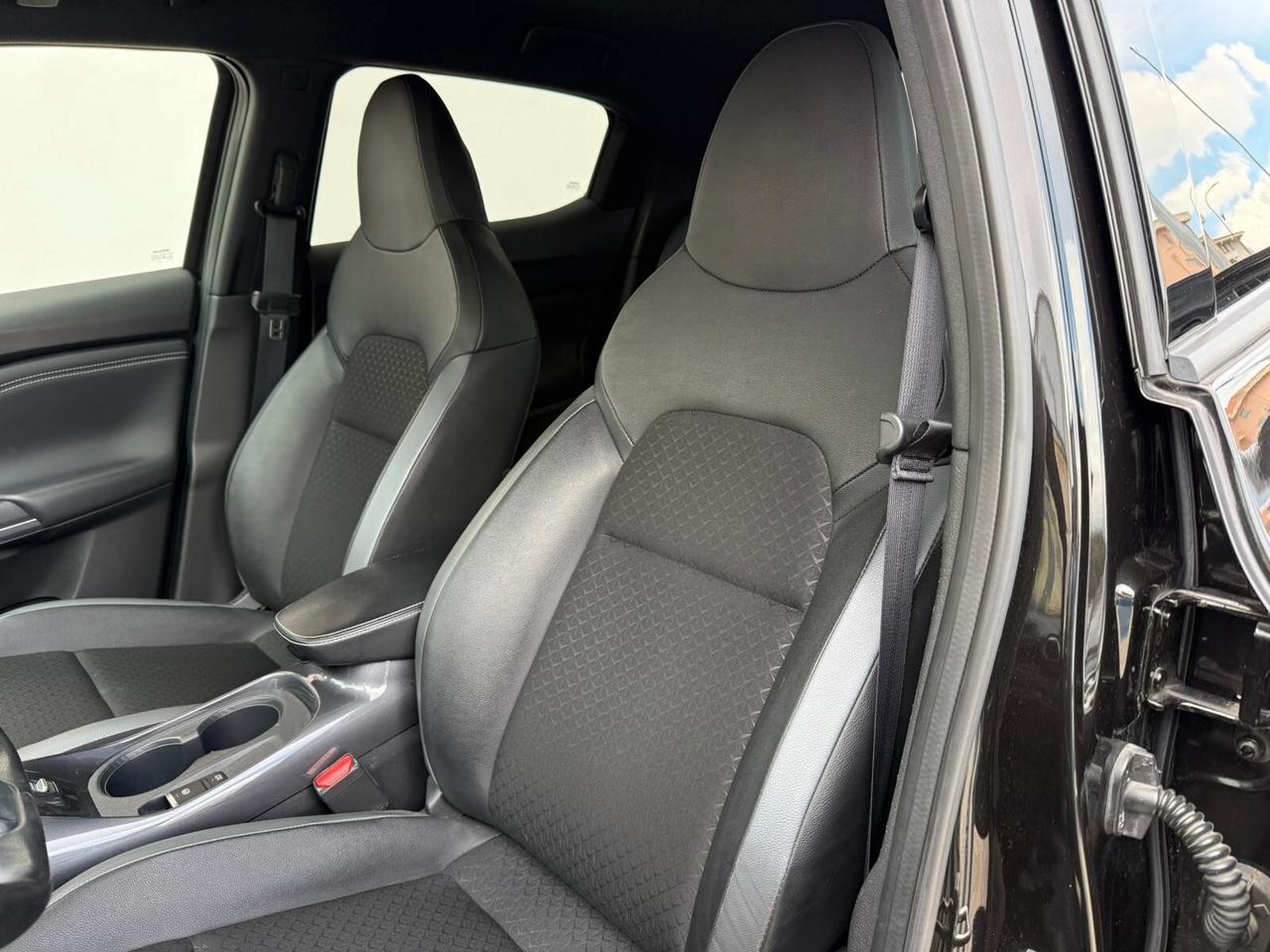 Nissan Juke 1.0 DIG-T 114 CV N-Connecta