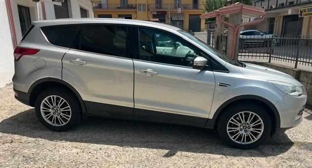 Ford Kuga 2.0 TDCI 140 CV 4WD Powershift