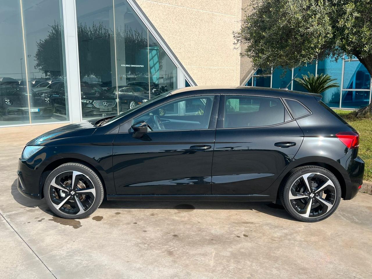 Seat Ibiza 1.0 EcoTSI 95 CV 5 porte FR possibilità noleggio no scoring