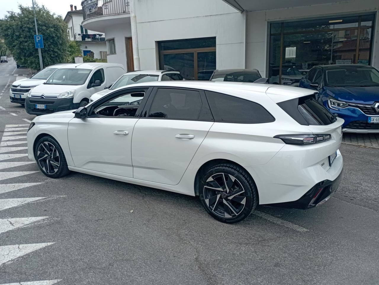 Peugeot 308 Allure PureTech 130 CV – 2022 | 66.000 km | €17.000