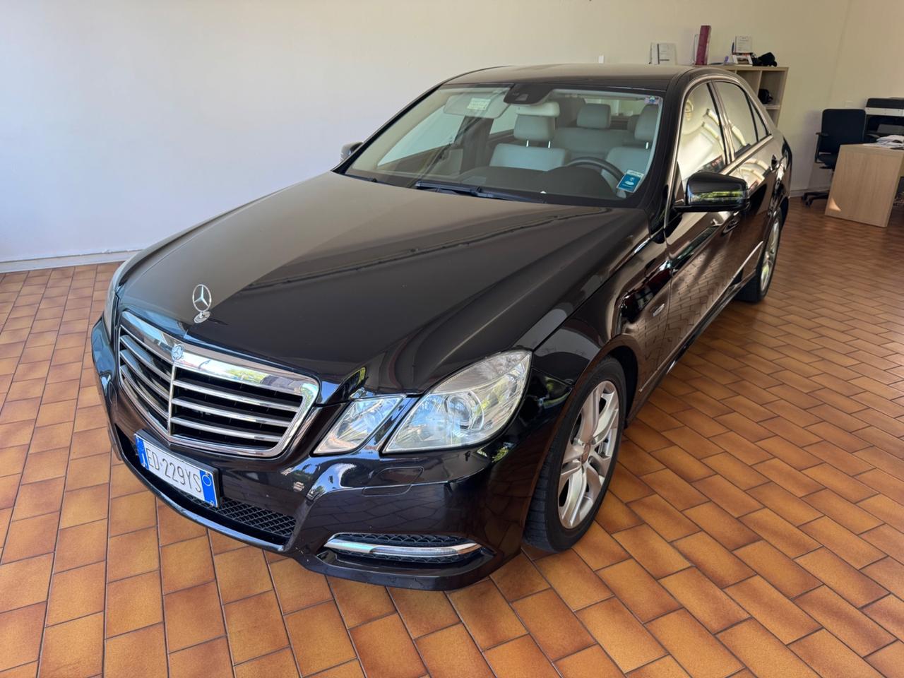 Mercedes-benz E 250 CDI AVANTGARDE EURO 5