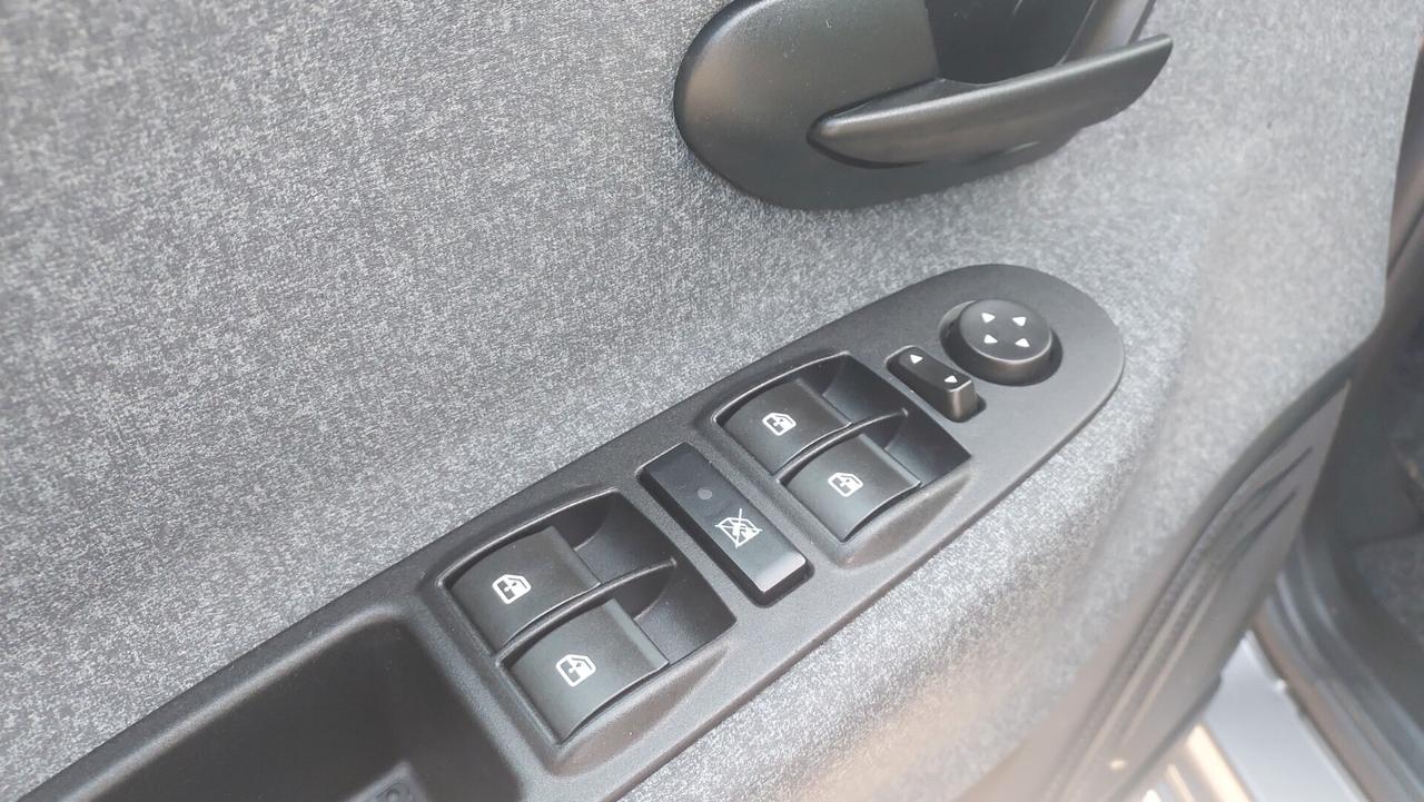 Lancia Ypsilon 1.0 FireFly 5 porte S&S Hybrid Silver Plus