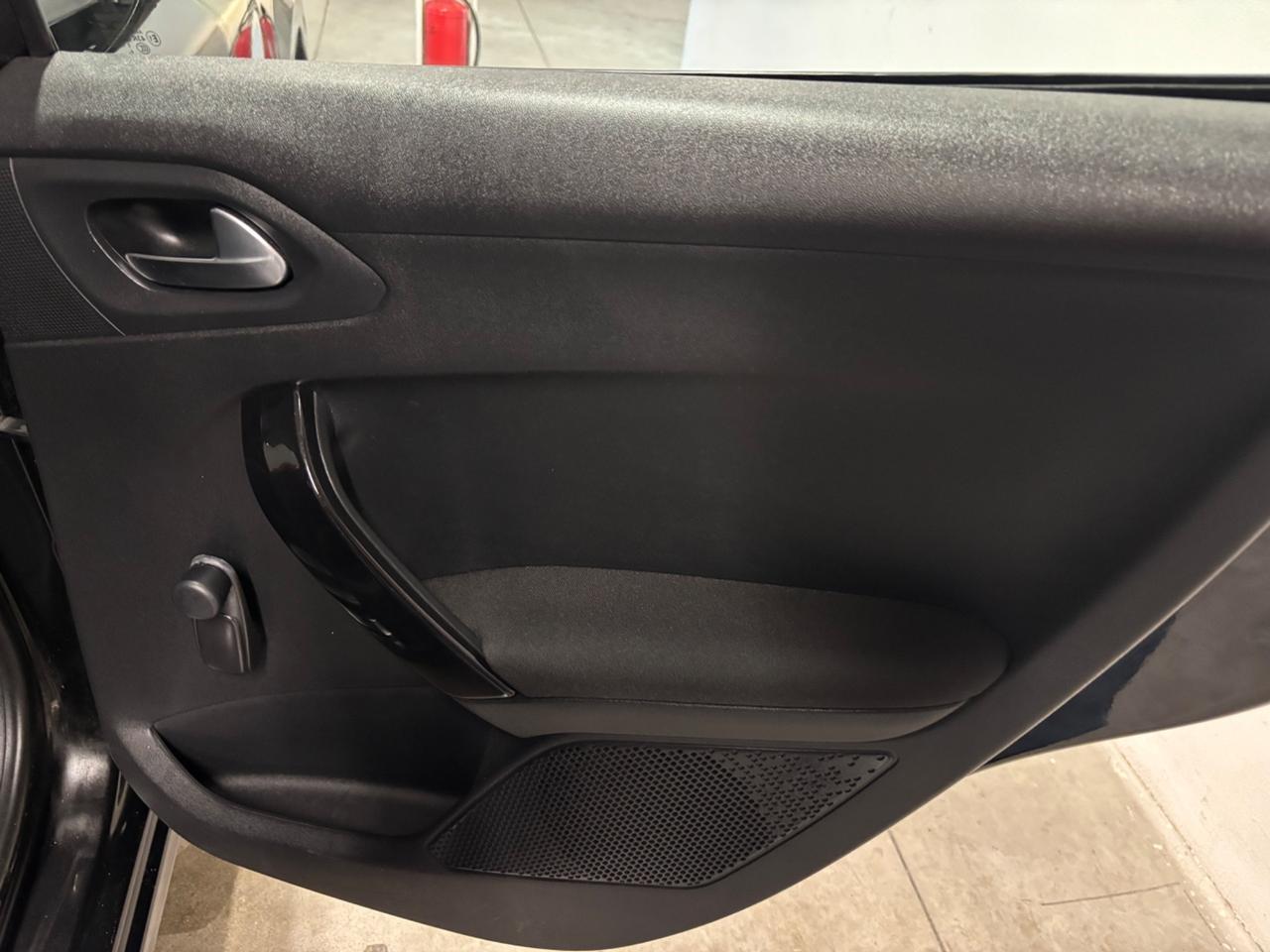 Peugeot 208 1.2 BENZINA Active OK NEOPATENTATI