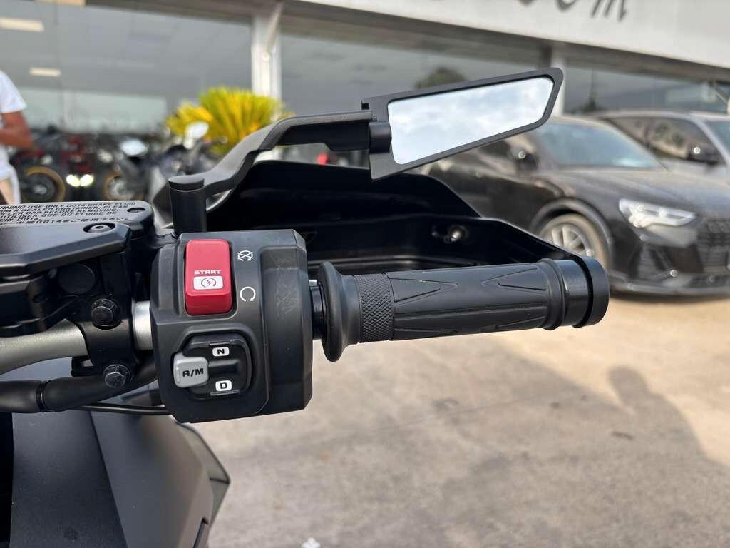 Honda X-ADV 750 2023 / Km 12.000 Tua a solo 104 Euro al mese