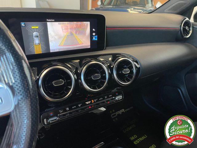 MERCEDES-BENZ A 180 Aut. Premium AMG *NIGHT PACK