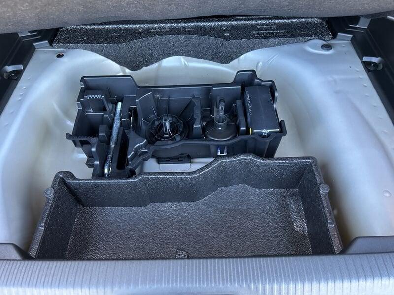 Peugeot 2008 II 2023 1.2 puretech Allure s&s 100cv