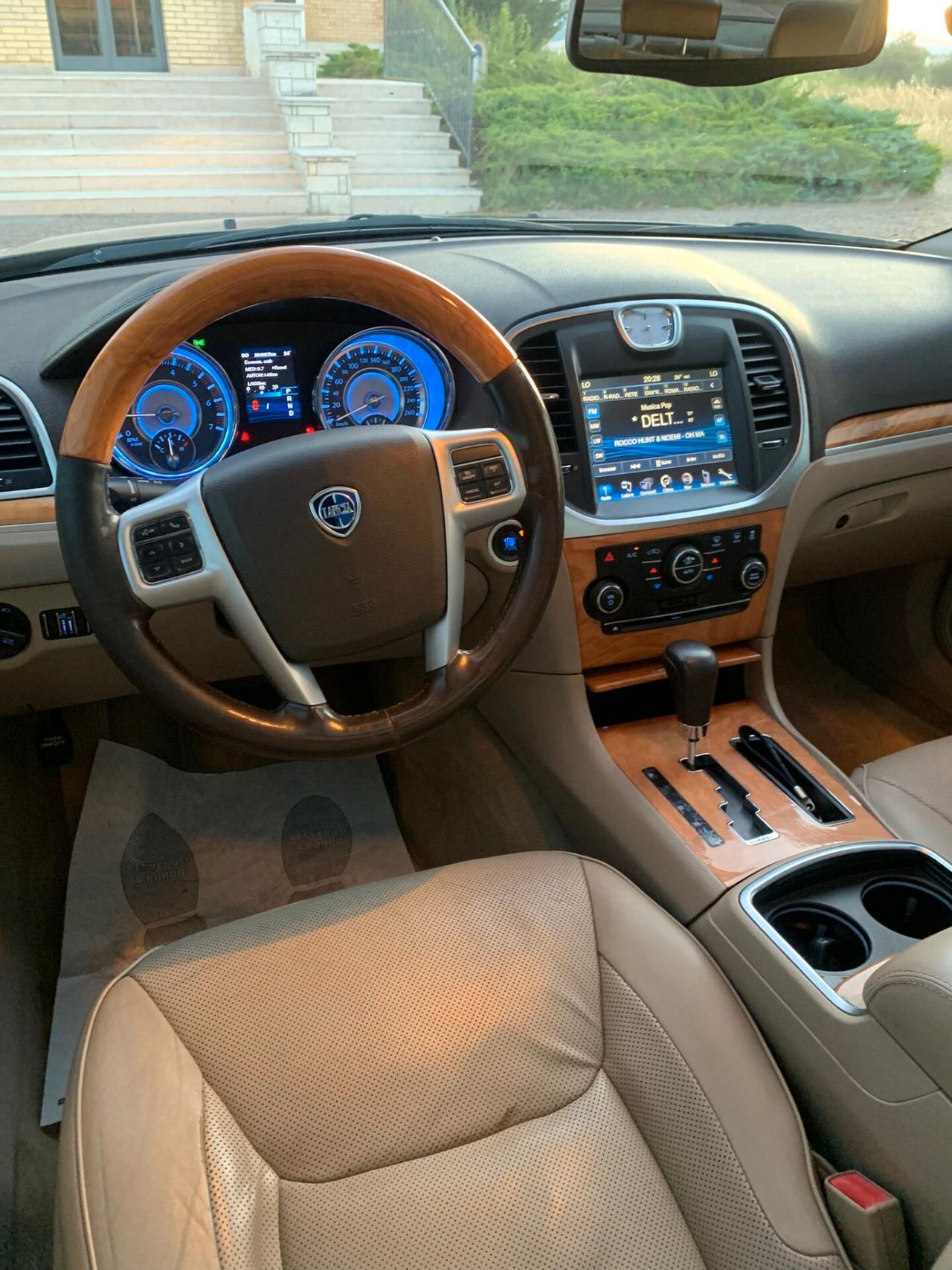 Lancia Thema 3.0 V6 Multijet II 190 CV Platinum