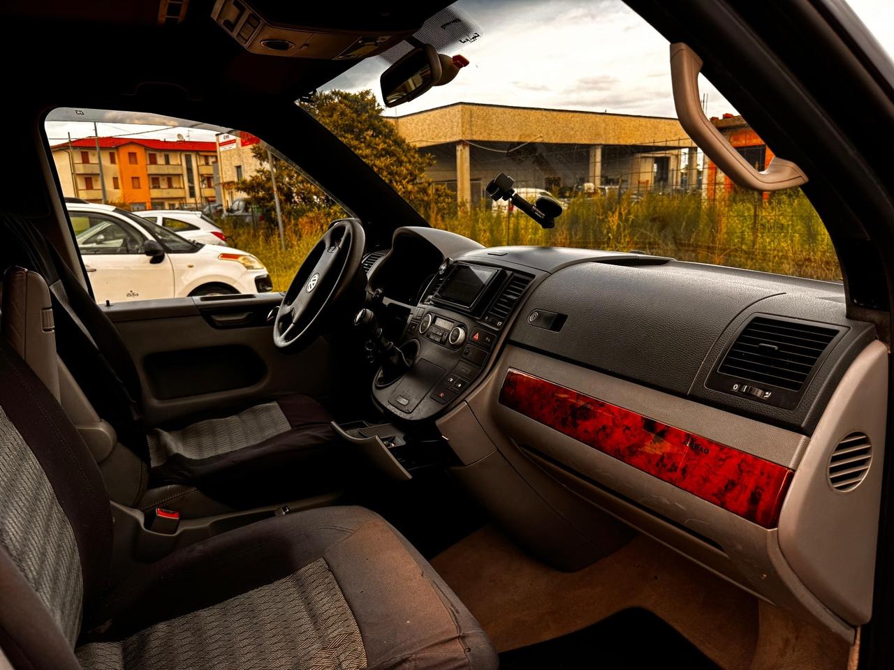 Volkswagen Multivan 2.5 TDI/174CV Trendline