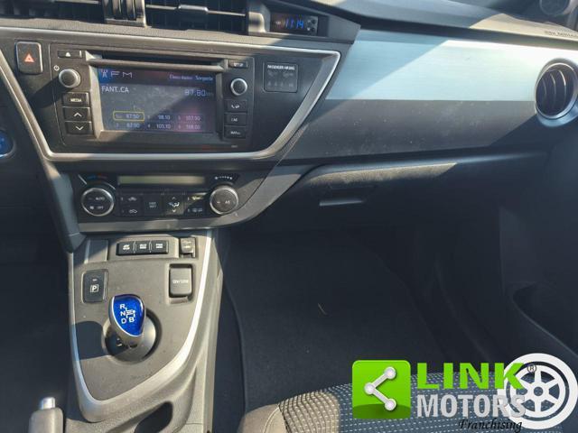 TOYOTA Auris 1.8 Hybrid Lounge