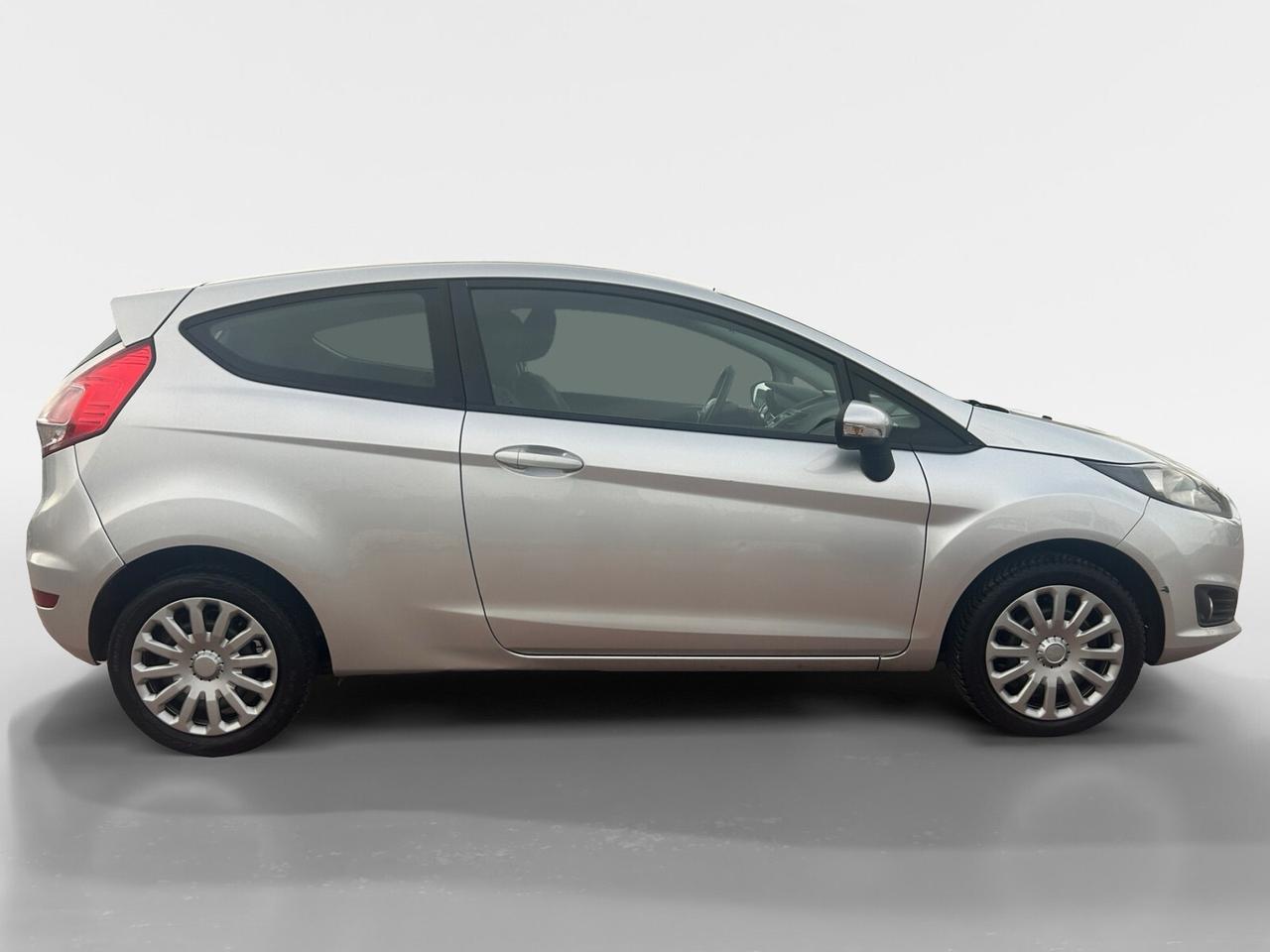 Ford Fiesta 1.5 TDCi 75CV 3 porte utilitaria neopatentati