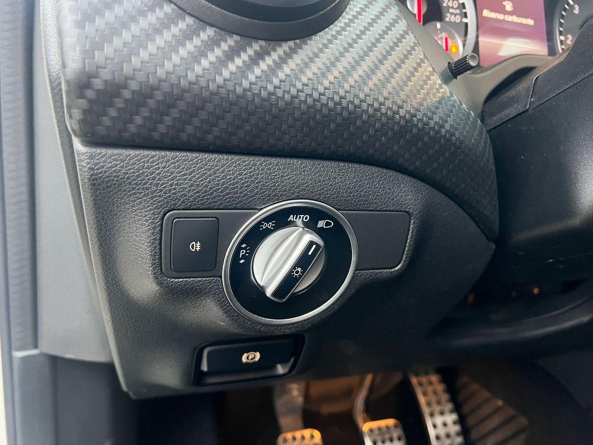 MERCEDES - Classe A - A 180 CDI Dark Night Edition