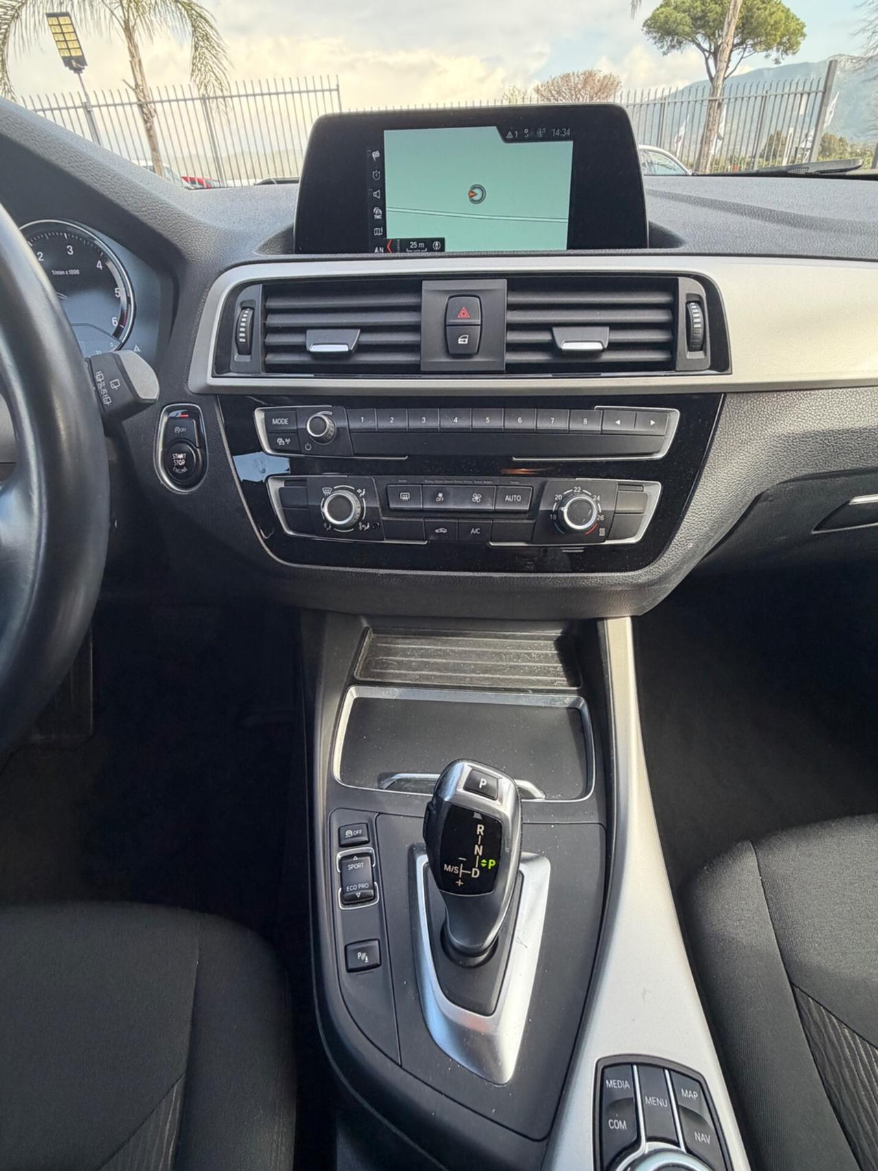 Bmw 116 116d 5p. Business