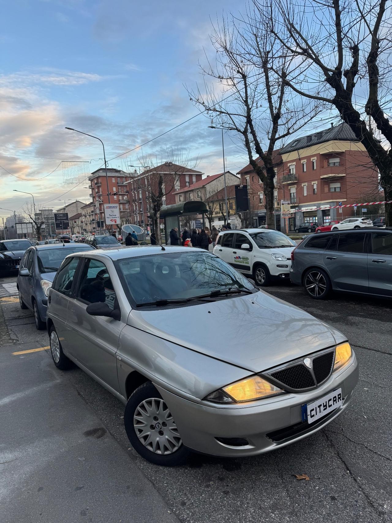 Lancia Y 1.2 60 cv benz Elefantino Blu