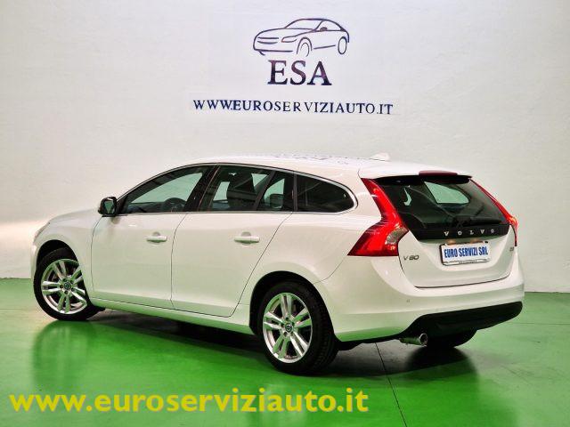 VOLVO V60 D3 Geartronic Momentum