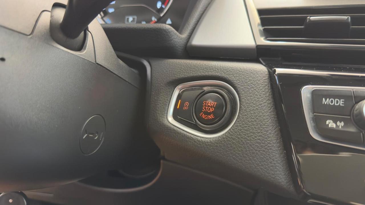 Bmw 2er Active Tourer 220d Advantage aut.