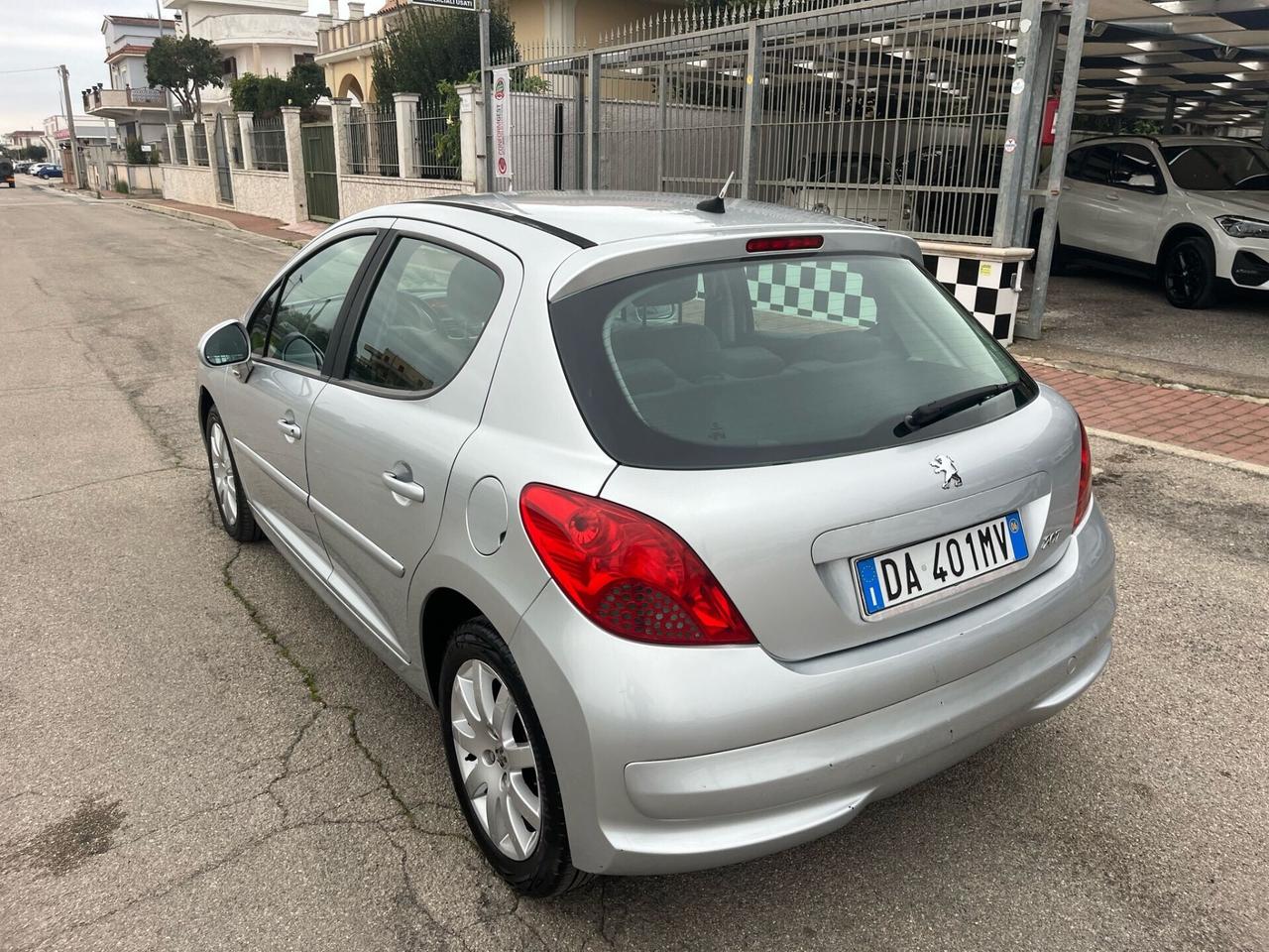 Peugeot 207 1.6 HDi 90CV 5p. XS