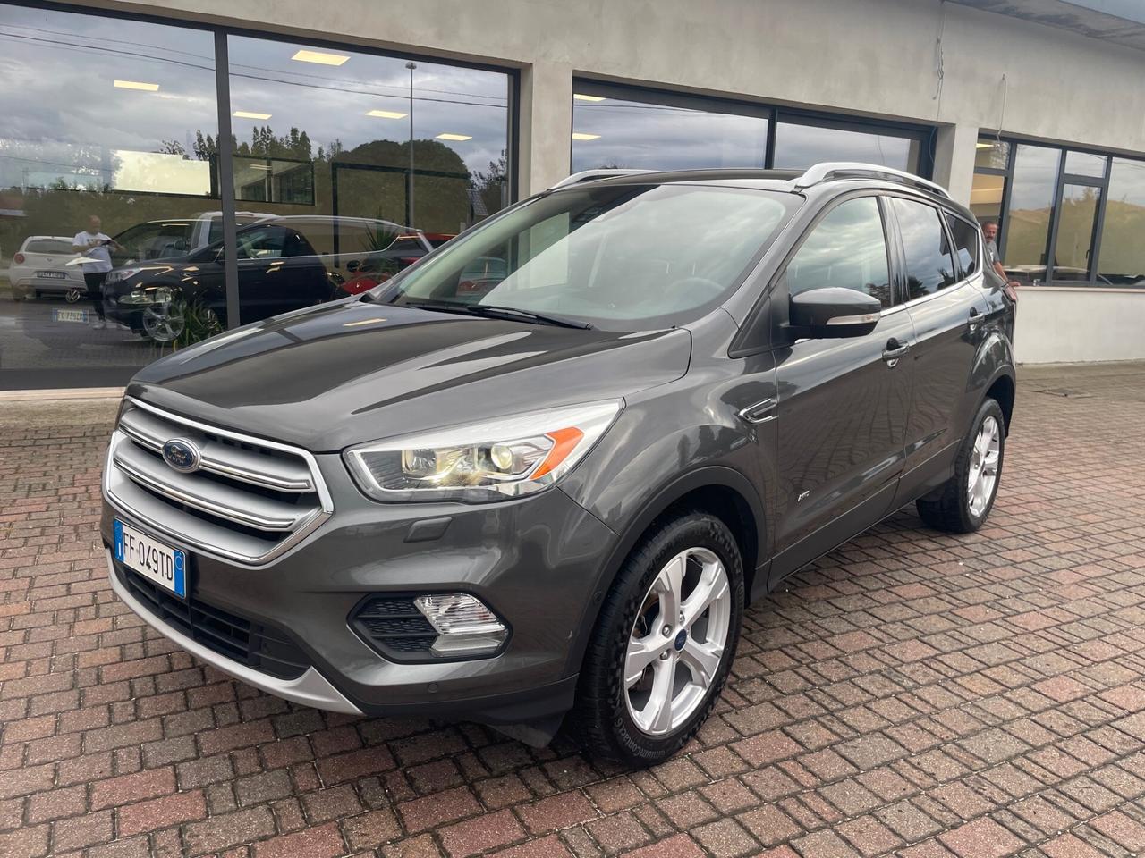 Ford Kuga 2.0 TDCI 150 CV S&S 4WD Titanium