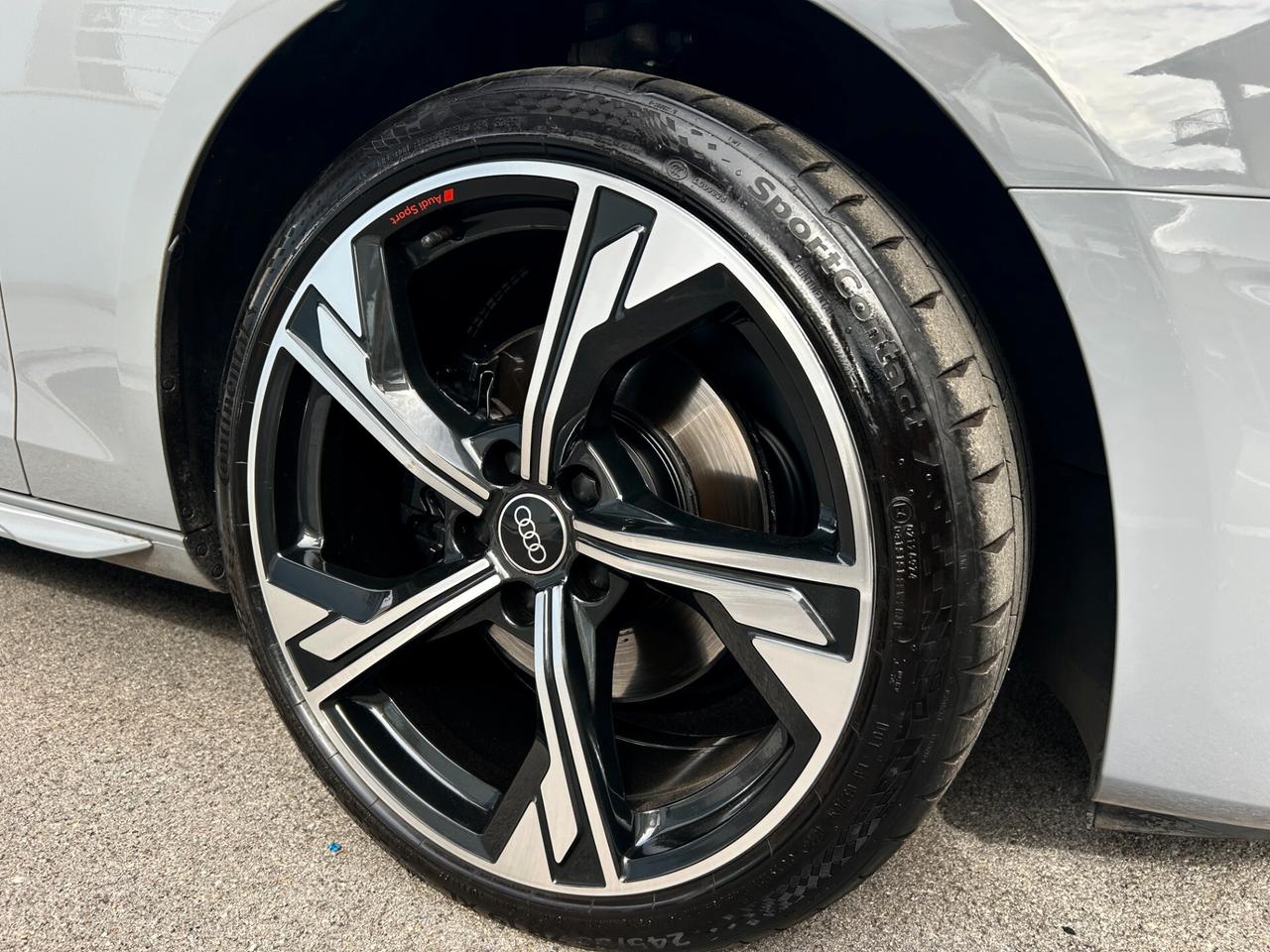 Audi A4 Avant 40 g-tron Stronic Business Adv 22