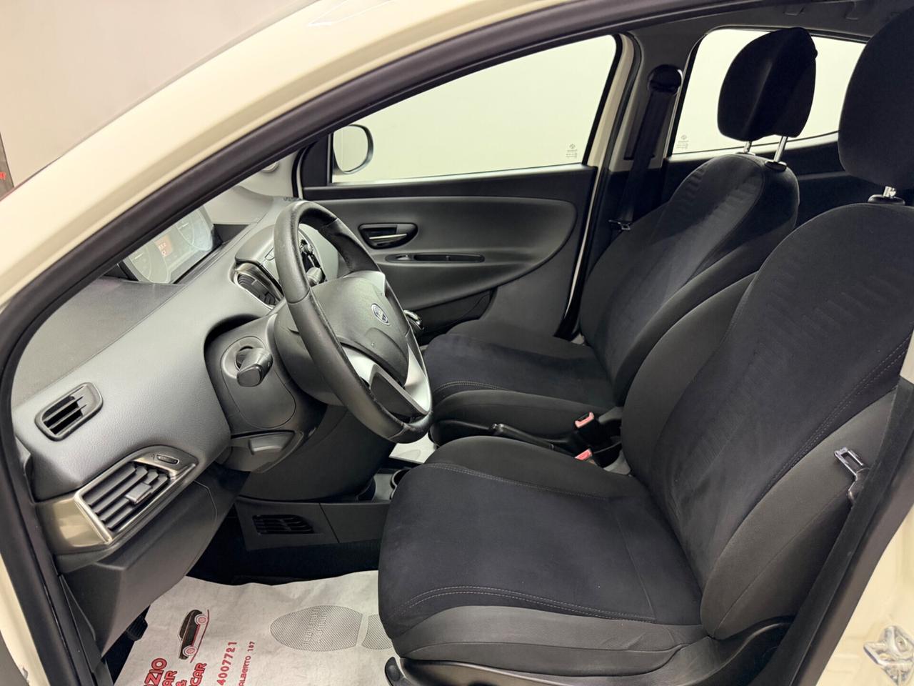 Lancia Ypsilon 1.3 MJT 95Cv