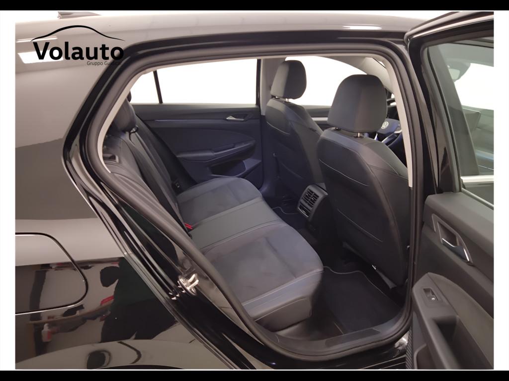 VOLKSWAGEN Golf VIII 2024 - Golf 2.0 tdi Style 150cv dsg